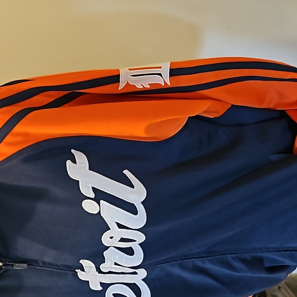 Detroit Tigers Jacket Medium - Picture 10 of 12